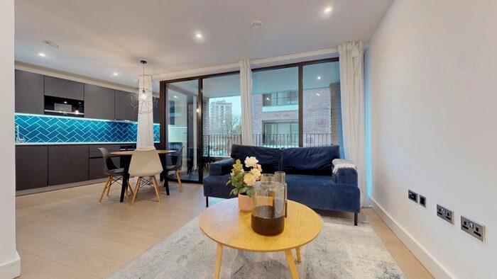 2 Bedroom Flat To Rent In Hackney Road, E2