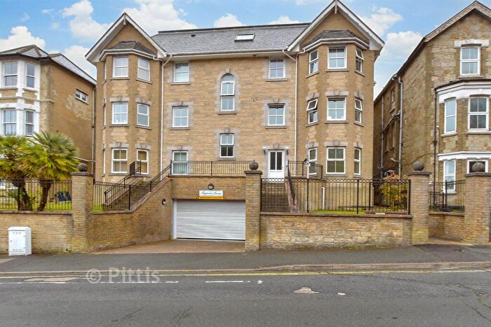 2 Bedroom Flat For Sale In Alpine Road, Ventnor, Isle Of Wight, PO38