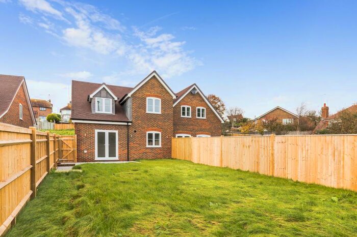 3 Bedroom Semi-Detached House For Sale In Forge Close, Pyecombe, BN45