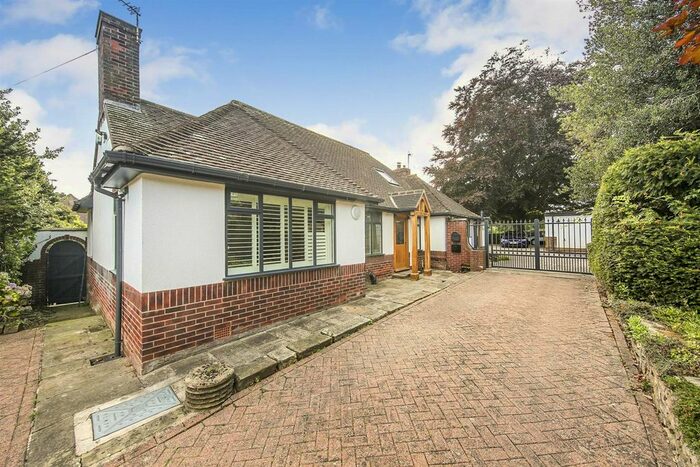 4 Bedroom Detached House For Sale In Holymoor Road, Holymoorside, Chesterfield, S42