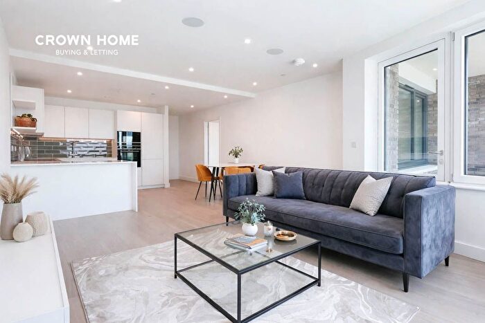 2 Bedroom Flat To Rent In The Crosse, New Tannery Way, Bermondsey, SE1