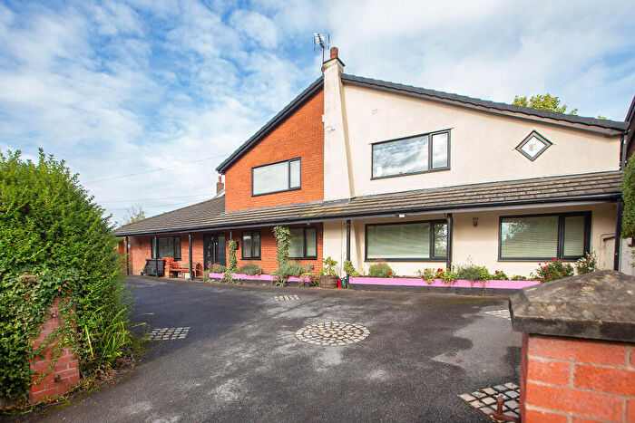 5 Bedroom Detached House For Sale In Whinfield Lane, Preston, PR2