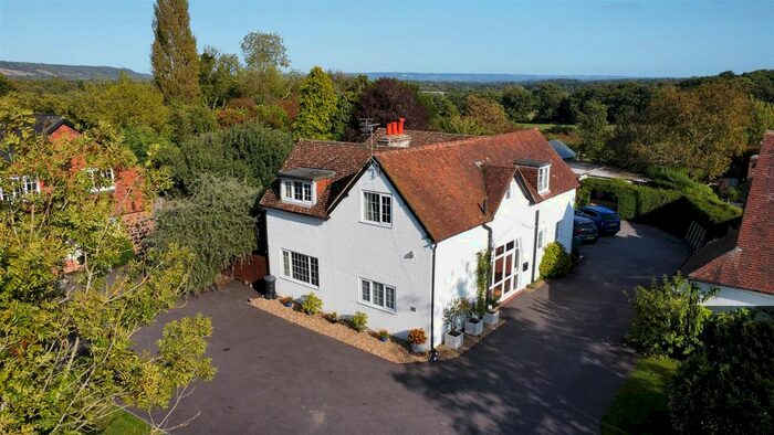 4 Bedroom Detached House For Sale In Park Drive, Wrotham, Sevenoaks, TN15