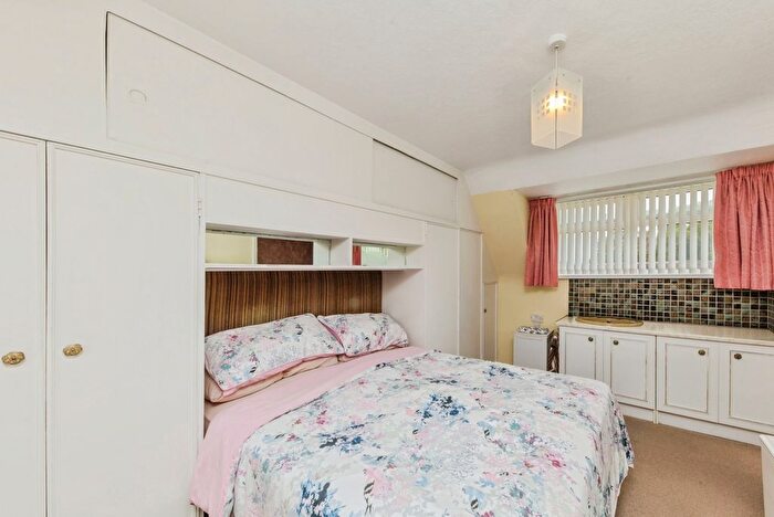 2 Bedroom End Of Terrace House For Sale In Sandgate Road, Macclesfield, Cheshire, SK10