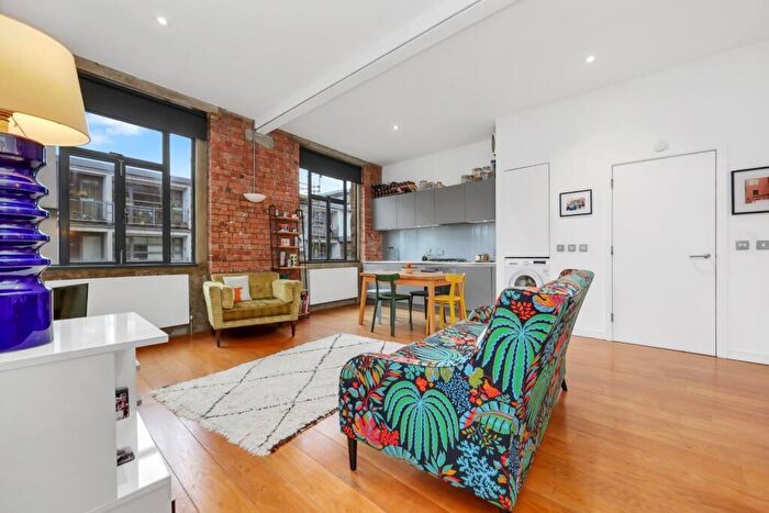 1 Bedroom Apartment For Sale In Minerva Street, London, E2