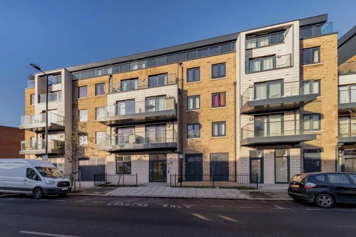 2 Bedroom Flat To Rent In Kilburn Park Road, Maida Vale, NW6