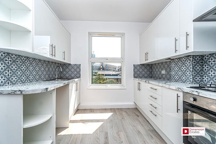 1 Bedroom Flat To Rent In Walsingham Road, Clapton, Hackney, E5