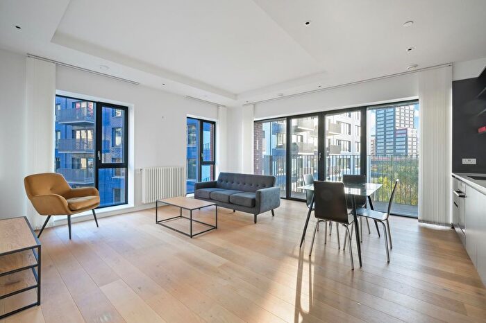 2 Bedroom Flat To Rent In Java House, London City Island, London, E14