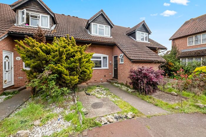 3 Bedroom End Terrace House For Sale In Herald Walk, Dartford, DA1