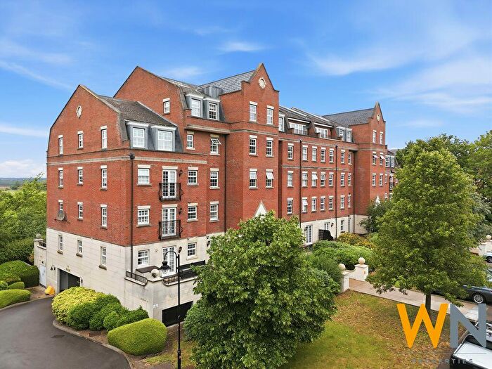 2 Bedroom Apartment For Sale In Kipling Close, Brentwood, CM14