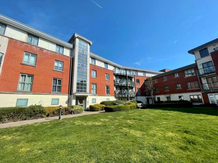 2 Bedroom Apartment To Rent In New Street, Chelmsford, CM1