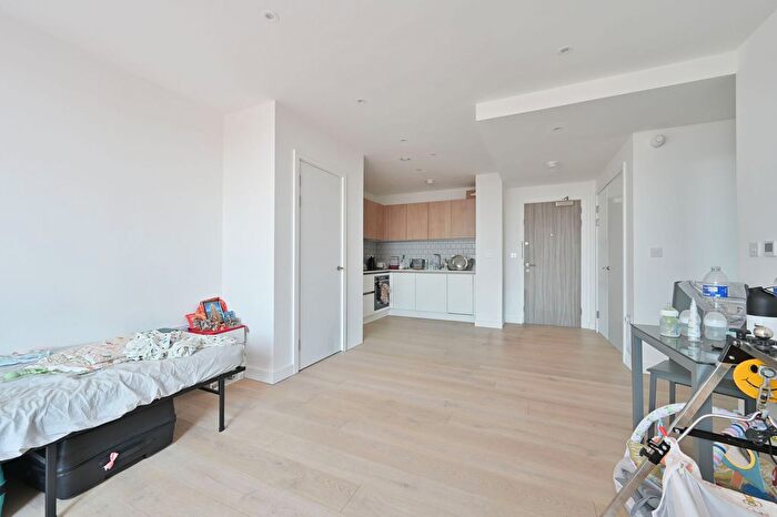 1 Bedroom Flat To Rent In The Clarendon, Watford, WD17