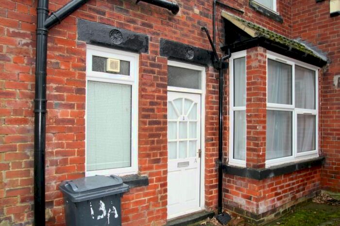 1 Bedroom Flat To Rent In Roundhay Place, Chapel Allerton, Leeds, LS8