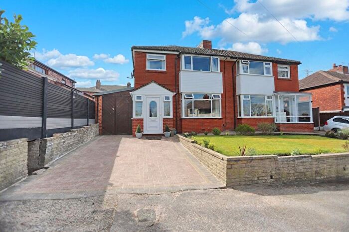 3 Bedroom Semi Detached House For Sale In Carisbrook Avenue, Whitefield, M45