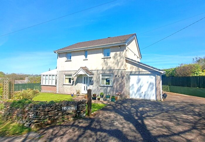 4 Bedroom Detached House For Sale In Lower Downgate, Callington, Cornwall, PL17