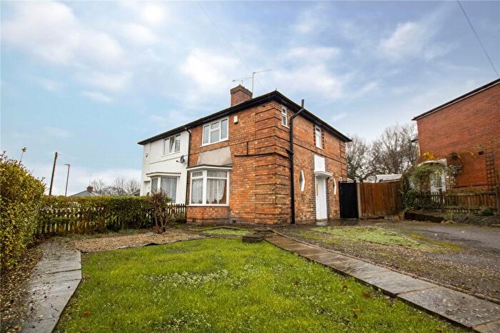 3 Bedroom Semi Detached House To Rent In Rodbourne Road, Birmingham, B17