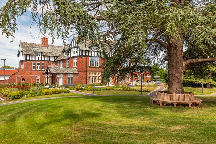 2 Bedroom Flat For Sale In Palace Road, Ripon, North Yorkshire, HG4