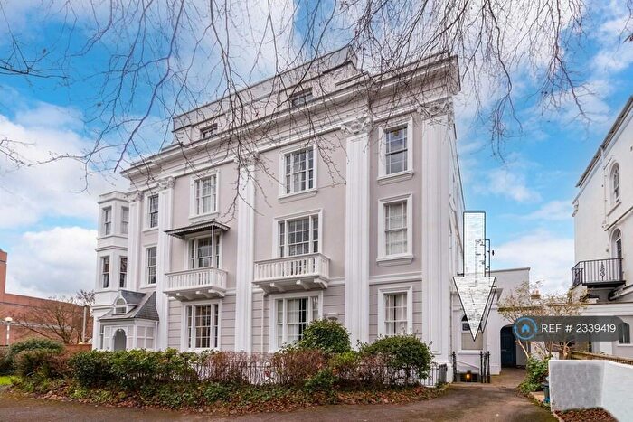 1 Bedroom Flat To Rent In Oakfield Road, Bristol, BS8