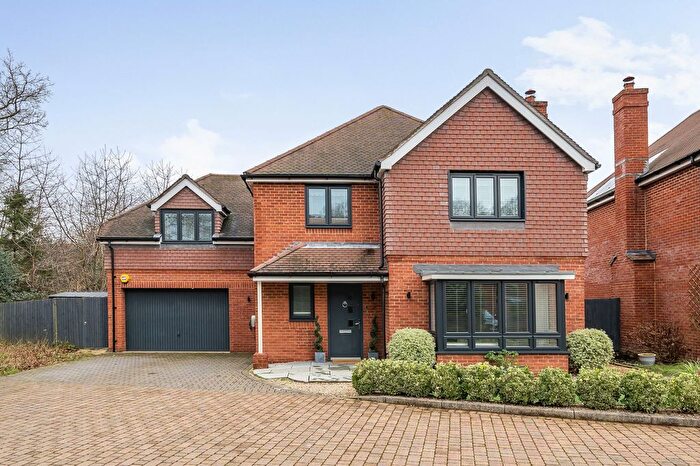 5 Bedroom Detached House For Sale In Vantage Copse, Bursledon, SO31