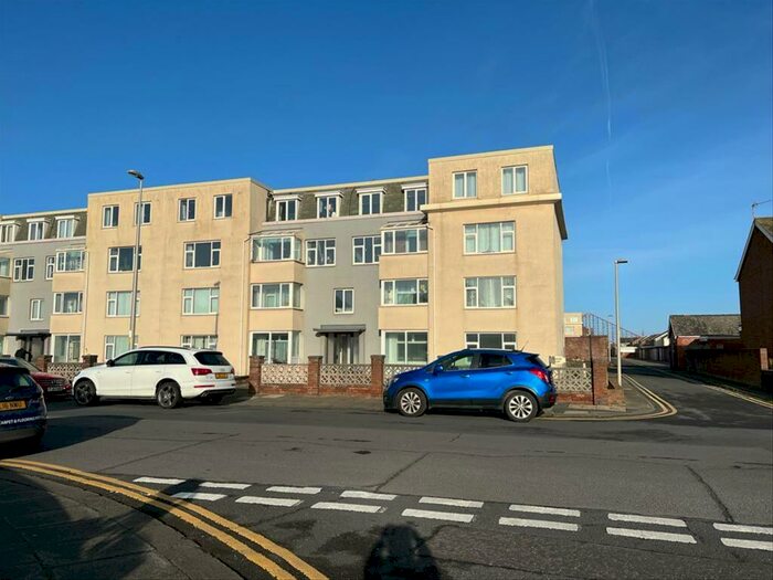 2 Bedroom Flat To Rent In Crescent Court, Abercorn Place, Blackpool, FY4