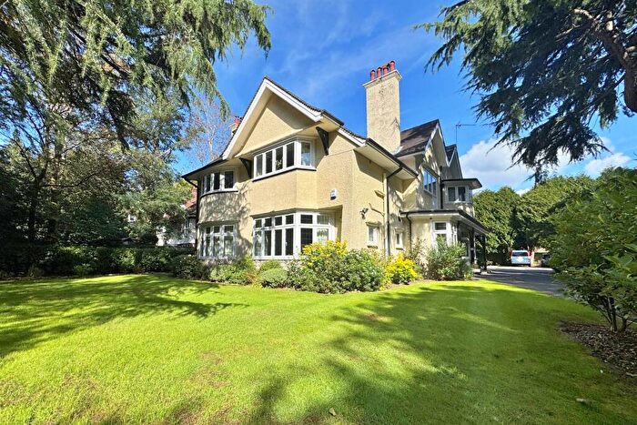 2 Bedroom Flat To Rent In Bournemouth, BH3