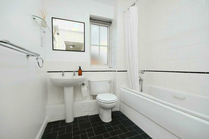 2 Bedroom Apartment To Rent In The Yard, Braintree, CM7