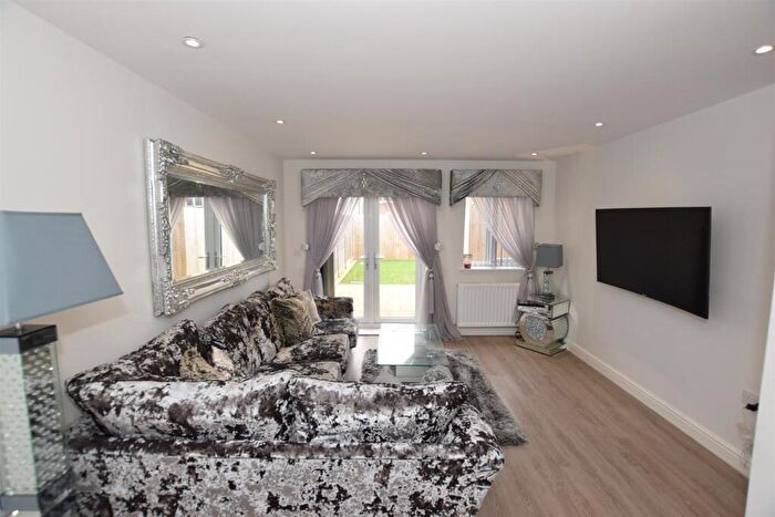 3 Bedroom Terraced House For Sale In Albion Street, Wallasey, CH45