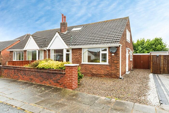 2 Bedroom Bungalow For Sale In Lomond Avenue, Lytham St. Annes, Lancashire, FY8