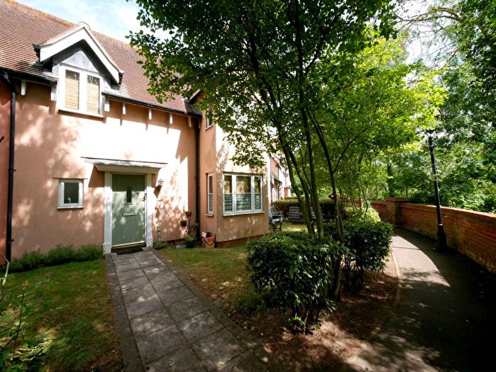 3 Bedroom Link Detached House To Rent In Bridge Meadow, Feering Hill, Feering, Colchester, CO5