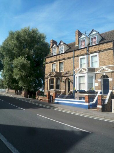 1 Bedroom Property To Rent In Botley Road Room, Oxford, OX2