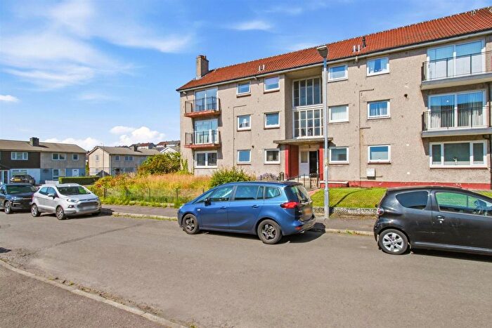 2 Bedroom Flat For Sale In Braeside Drive Dumbarton, G82