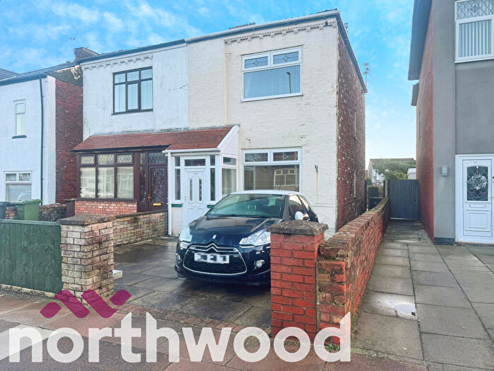 3 Bedroom Semi-Detached House For Sale In Kew Road, Birkdale, Southport, PR8