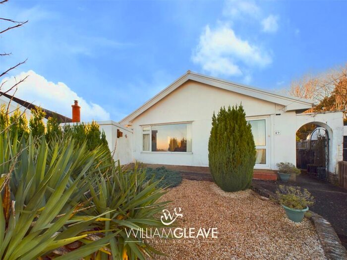 2 Bedroom Bungalow For Sale In The Links, Gwernaffield, Mold, Flintshire, CH7