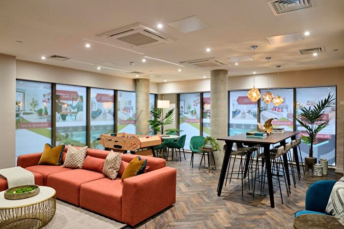 3 Bedroom Apartment To Rent In Bed, Th Floor, Ancholme, Refinery House In Anchors Point, E16