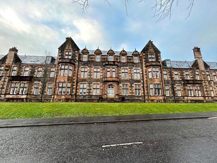 2 Bedroom Flat To Rent In Parklands View, Glasgow, G53