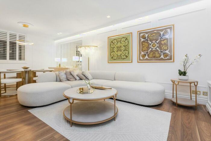 2 Bedroom Apartment To Rent In Cambrige Gate, Regents Park, NW1