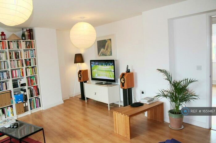 1 Bedroom Flat To Rent In Mare Street, London, E8