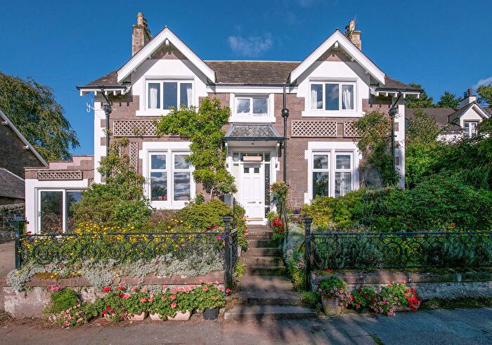 6 Bedroom Detached House For Sale In Milnab Terrace, Crieff, PH7