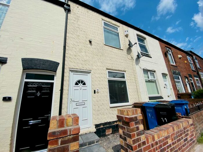 2 Bedroom Terraced House To Rent In Edwin Street, Offerton, Stockport, SK1