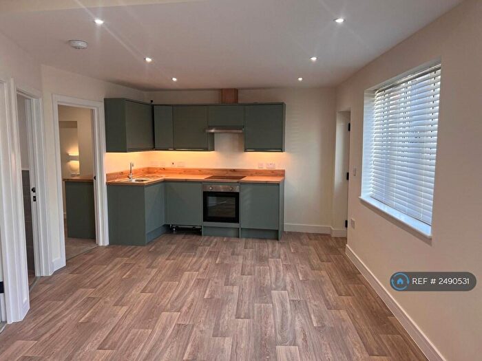 2 Bedroom Bungalow To Rent In Green Lane, Milton Keynes, MK12