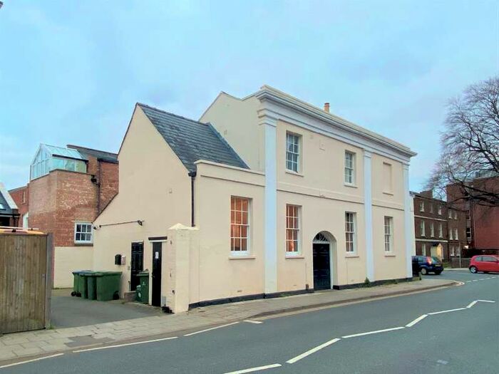 1 Bedroom Apartment To Rent In St.georges Terrace, Cheltenham, GL50