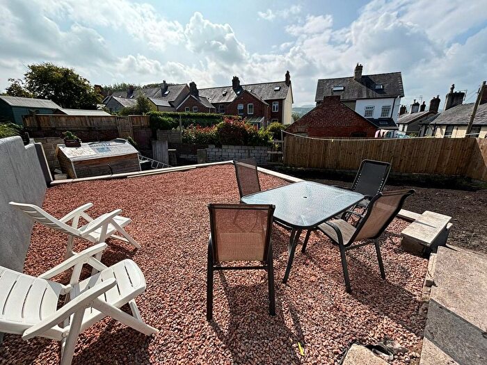 3 Bedroom End Of Terrace House For Sale In Maendu Street, Brecon, LD3