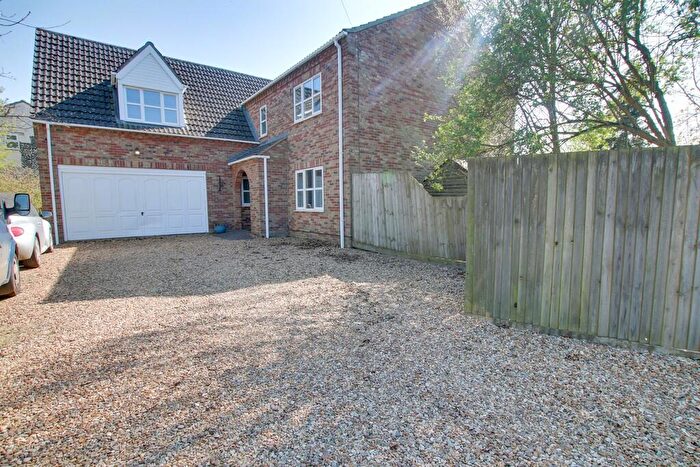 4 Bedroom Detached House For Sale In Whittlesey Road, March, PE15