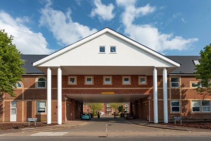 1 Bedroom Apartment To Rent In Alton Mews, Aylesbury, HP19