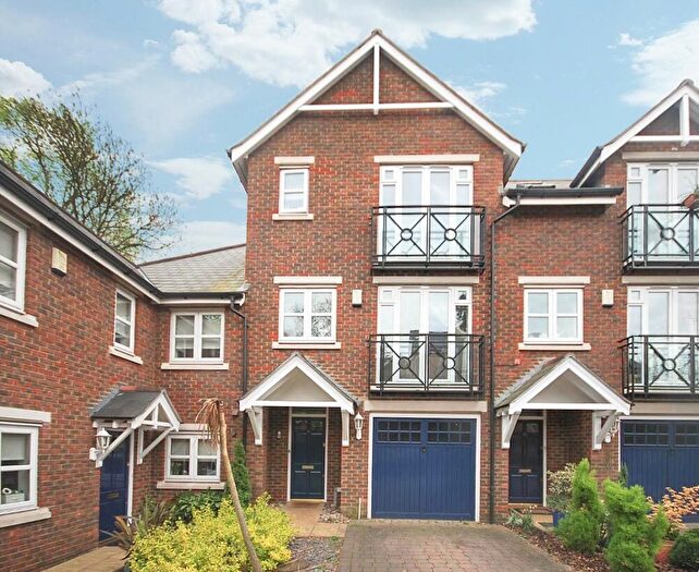 4 Bedroom Town House To Rent In Langham Park Place, BR2