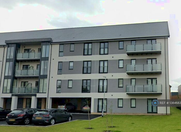 2 Bedroom Flat To Rent In Ruston Close, Reading, RG2