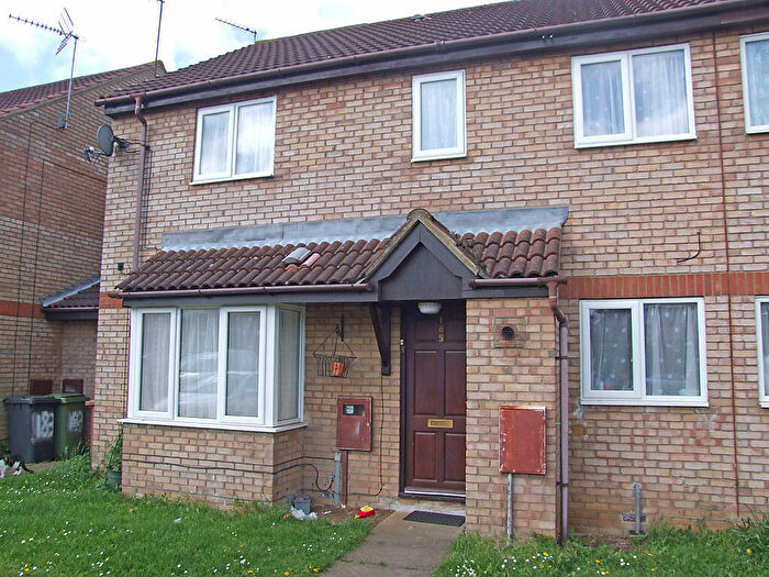 2 Bedroom Terraced House To Rent In Senwick Drive, Wellingborough, NN8