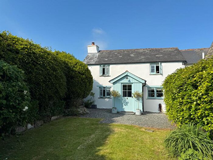 1 Bedroom House For Sale In Lanwithan Road, Lostwithiel, PL22