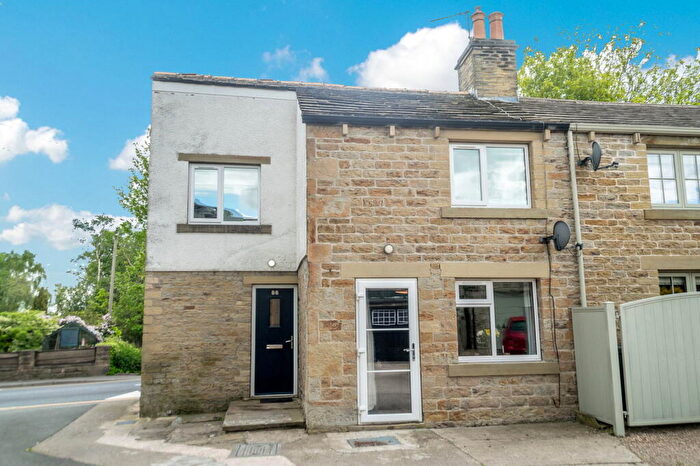 2 Bedroom End Of Terrace House For Sale In Commercial Road, Skelmanthorpe, Huddersfield, HD8