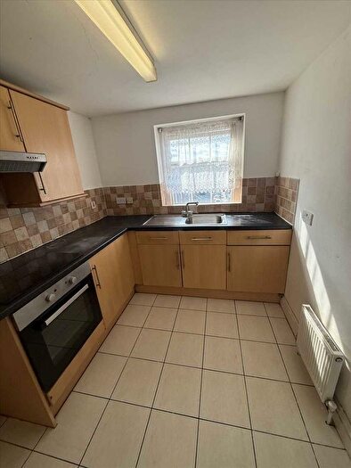 1 Bedroom Flat To Rent In Harmer Street, Gravesend, DA12